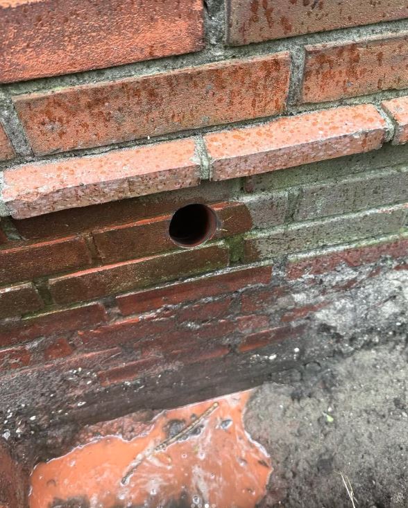 ventilatiegaten boren in stenen muur Arnhem